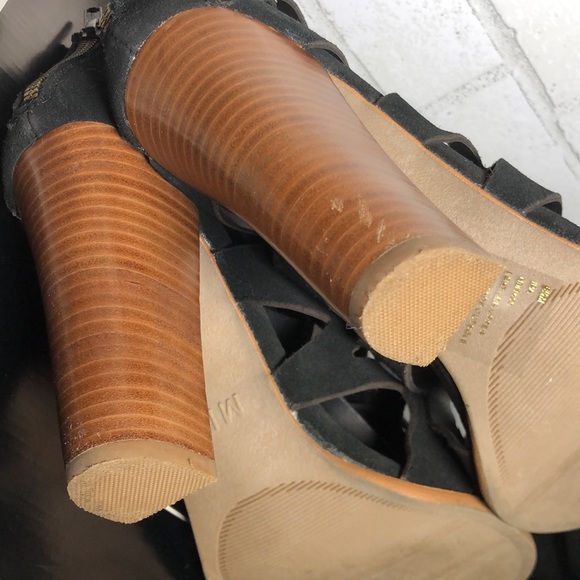 Mia Ira Black Suede Lace-Up Gladiator Sandals - Picture 12 of 16